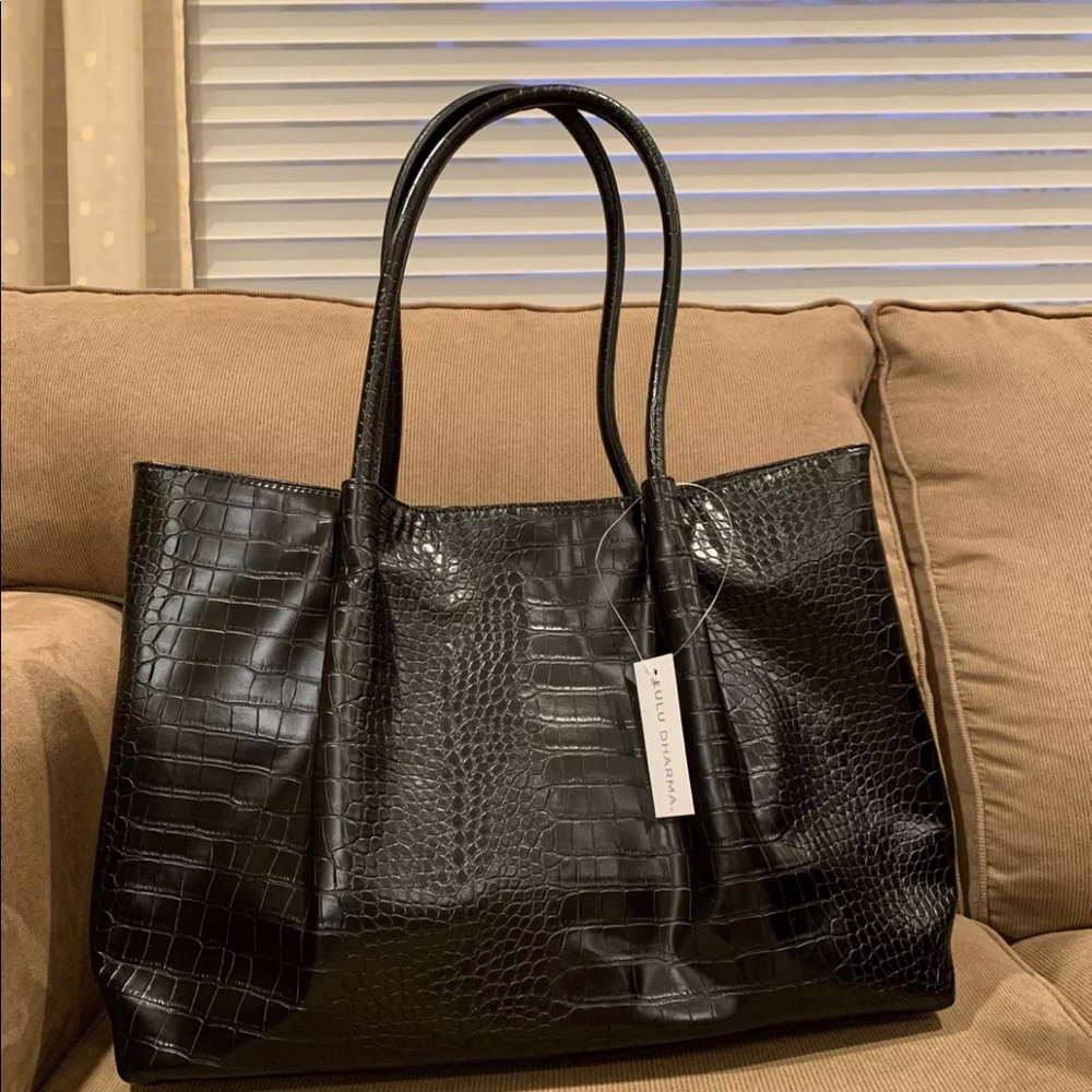 Lulu Dharma Tote Bag Black Croc Cinch NWT